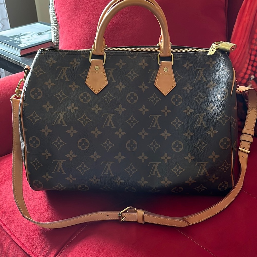 Authentic from Paris Louis Vuitton Speedy 35